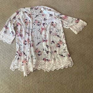 XL Mason & Belle Laria Crochet Trim Open Front Woven Off-White Shawl